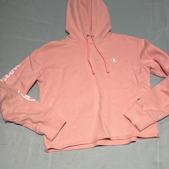 Champion Light Pink Cropped Crewneck Pullover Size S✨  D28 - Picture 2 of 7
